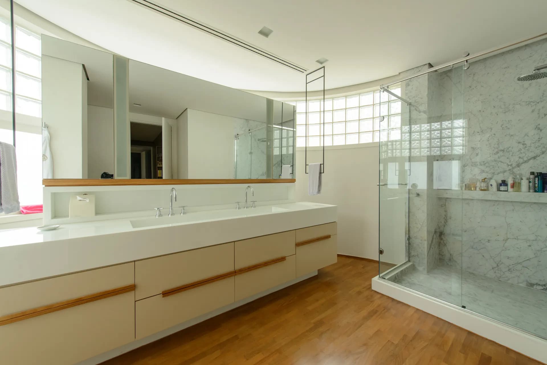 Apartamento 176 — 56
